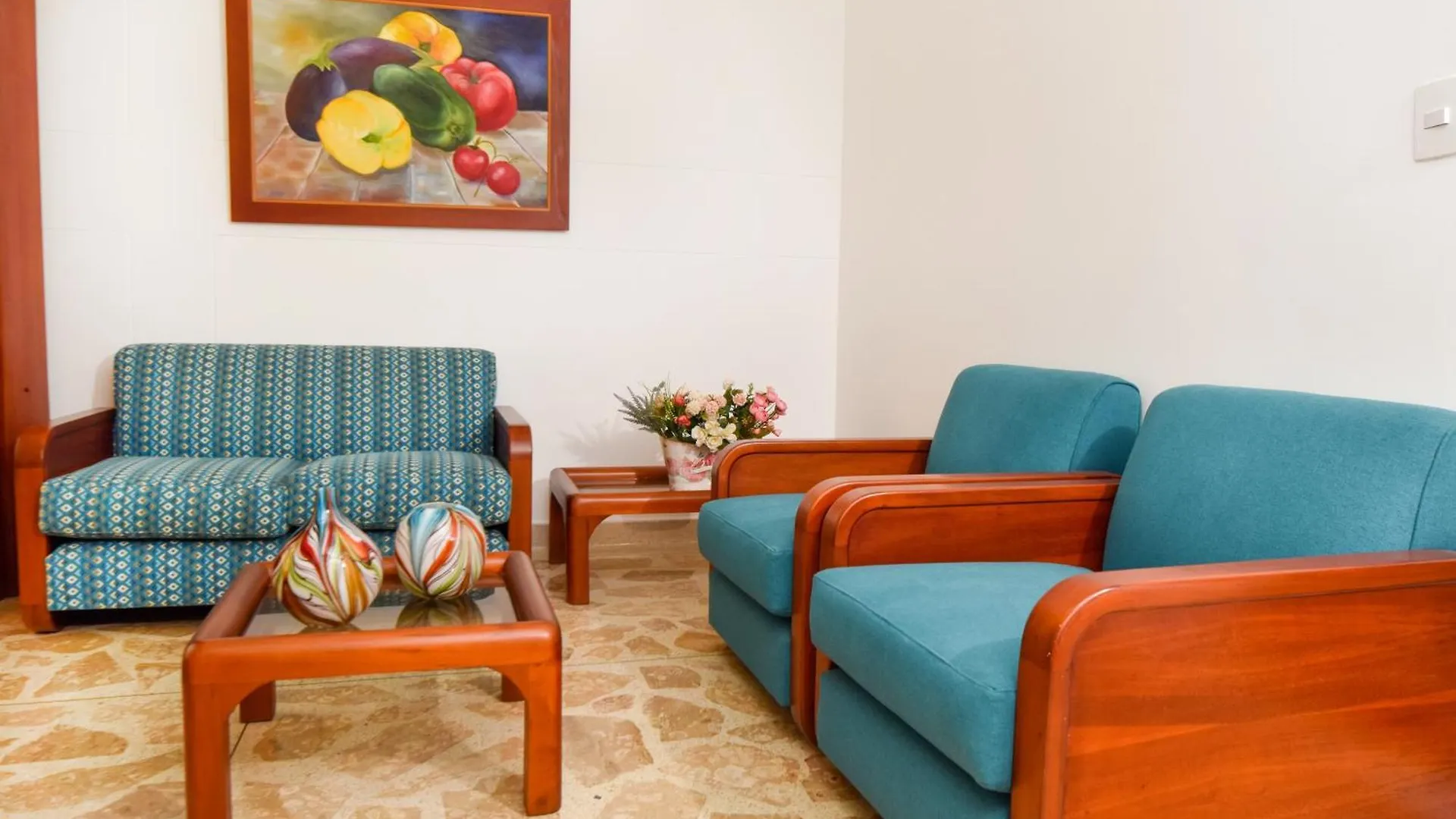 La Campana Hotel Boutique Medellin 3*,