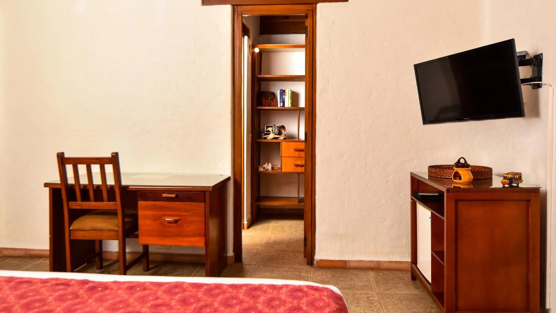 La Campana Hotel Boutique Medellin 3*,  Colombia